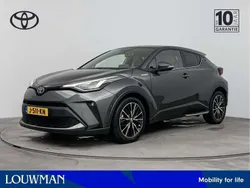 Ash grey metallic (donker grijs metallic) Gebruikt 2020 Toyota C-HR Executive SUV | € 24.945 (Duur)