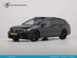 Zwart Gebruikt 2024 VW Passat Business Stationwagen | € 46.440