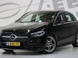 Zwart Gebruikt 2019 Mercedes B180 Business MPV | € 23.950 (Eerlijke prijs)