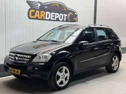 Zwart Gebruikt 2006 Mercedes ML280 SUV | € 5.999 (Goede deal)