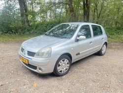 Gebruikt 2005 Renault Clio II Sedan | € 1.250 (Eerlijke prijs)
