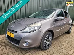 Grijs Gebruikt 2012 Renault Clio IV Authentique Hatchback | € 4.990 (Goede deal)