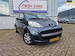 Grijs Gebruikt 2011 Peugeot 107 Sportium Hatchback | € 3.350 (Eerlijke prijs)