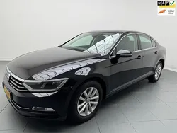 Zwart Gebruikt 2017 VW Passat Highline Sedan | € 14.750 (Goede deal)