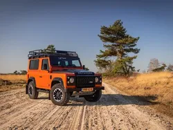 Oranje Gebruikt 2016 Land Rover Defender Adventure SUV | € 71.950