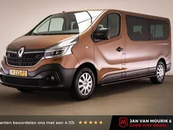 Bruin Gebruikt 2021 Renault Trafic Zen Van | € 39.695