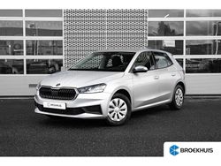 Grijs Gebruikt 2023 Skoda Fabia Ambition Hatchback | € 16.400 (Eerlijke prijs)