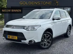 Wit Gebruikt 2015 Mitsubishi Outlander Edition SUV | € 8.749 (Goede deal)