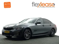 Grijs Gebruikt 2020 BMW 330e M Sport Sedan | € 29.900 (Eerlijke prijs)