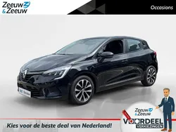 Zwart Gebruikt 2022 Renault Clio V Intens Hatchback | € 13.450 (Goede deal)