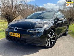 Zwart Gebruikt 2024 VW Golf VIII Edition Hatchback | € 31.777 (Goede deal)