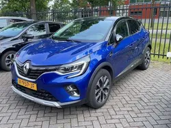 Blauw Gebruikt 2023 Renault Captur Techno SUV | € 22.450 (Eerlijke prijs)