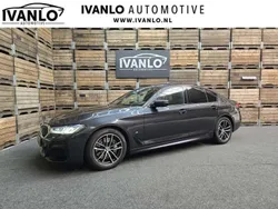 Grijs Gebruikt 2023 BMW 530 M Sport Sedan | € 64.000
