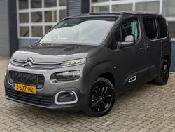 Grijs Gebruikt 2020 Citroën Berlingo PureTech MPV | € 26.495