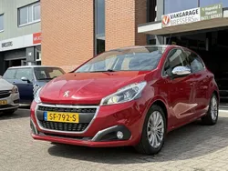 Rood Gebruikt 2018 Peugeot 208 Allure Hatchback | € 9.450 (Eerlijke prijs)