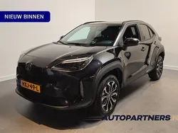 Zwart Nieuw 2025 Toyota Yaris Cross SUV | € 31.950 (Iets duurder)