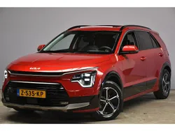 Rood Gebruikt 2024 Kia Niro SUV | € 33.440 (Super prijs)