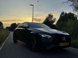 Zwart Gebruikt 2023 Mercedes 250 AMG line Stationwagen | € 38.500