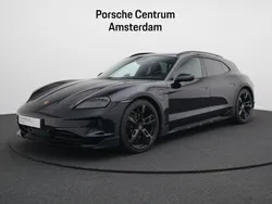 Zwart Gebruikt 2024 Porsche Taycan Cross Turismo Sedan | € 131.655