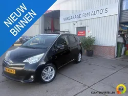 Zwart Gebruikt 2011 Toyota Verso-S MPV | € 6.950 (Iets duurder)