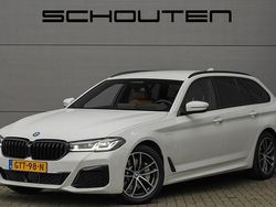 Wit Gebruikt 2023 BMW 530e M Sport Stationwagen | € 39.900 (Goede deal)