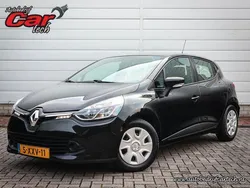 Zwart Gebruikt 2014 Renault Clio IV Expression Hatchback | € 6.480 (Eerlijke prijs)
