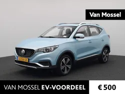 Blauw Gebruikt 2020 MG ZS Luxury Sedan | € 14.295 (Eerlijke prijs)