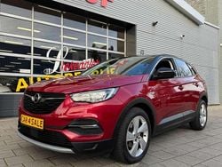Rood Gebruikt 2019 Opel Grandland X Innovation SUV | € 14.000 (Goede deal)