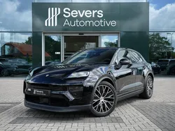 Zwart Gebruikt 2025 Porsche Macan SUV | € 89.888 (Duur)