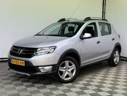 Zilver Gebruikt 2013 Dacia Sandero Lauréate Hatchback | € 4.675 (Eerlijke prijs)