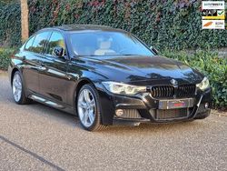 Zwart Gebruikt 2019 BMW 320 M Sport Sedan | € 21.395 (Goede deal)