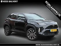 Zwart Nieuw 2025 Toyota Yaris Cross Comfort SUV | € 31.950 (Super prijs)