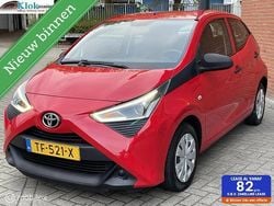 Rood Gebruikt 2018 Toyota Aygo Hatchback | € 5.999 (Goede deal)