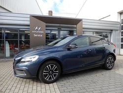 Blauw Gebruikt 2018 Volvo V40 Stationwagen | € 19.950 (Goede deal)