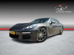 Grijs Gebruikt 2015 Porsche Panamera Sedan | € 29.900