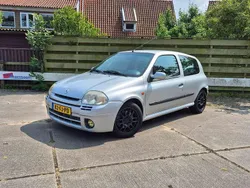 Zilver Gebruikt 2000 Renault Clio II R.S. Hatchback | € 6.250 (Eerlijke prijs)