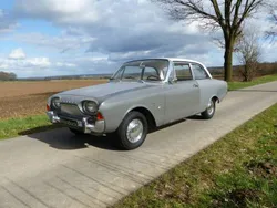 Grijsgrau/weiß Gebruikt 1962 Ford Taunus Sedan | € 9.800