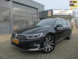 Zwart Gebruikt 2016 VW Passat Highline Stationwagen | € 19.995 (Duur)