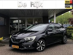 Zwart Gebruikt 2020 Renault Mégane IV Bose Edition Hatchback | € 15.995 (Eerlijke prijs)