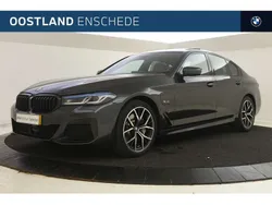 Grijs, metallic lak Gebruikt 2022 BMW 530 Executive Sedan | € 46.450 (Eerlijke prijs)