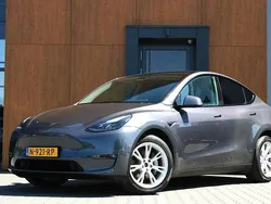 Grijs Gebruikt 2021 Tesla Model Y Long Range SUV | € 32.750 (Iets duurder)