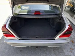 Mercedes C180