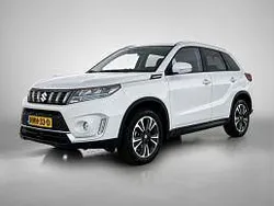 Wit metallic Gebruikt 2022 Suzuki Vitara Style SUV | € 24.945