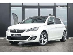 Wit Gebruikt 2017 Peugeot 308 GT-line Sedan | € 12.450 (Eerlijke prijs)