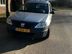 Grijs Gebruikt 2010 Dacia Logan Sedan | € 1.800 (Eerlijke prijs)