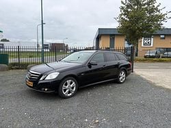 Zwart Gebruikt 2010 Mercedes E200 Elegance Stationwagen | € 3.890 (Goede deal)