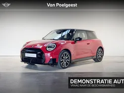 Chili red ii (c74) Gebruikt 2025 Mini Cooper Hatchback | € 41.740