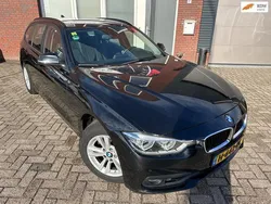 Zwart Gebruikt 2016 BMW 318 Executive Stationwagen | € 13.750 (Goede deal)