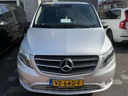 Zilver Gebruikt 2016 Mercedes Vito MPV | € 10.000