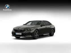 Grijs Nieuw 2025 BMW i5 M Sport Sedan | € 85.468 (Goede deal)